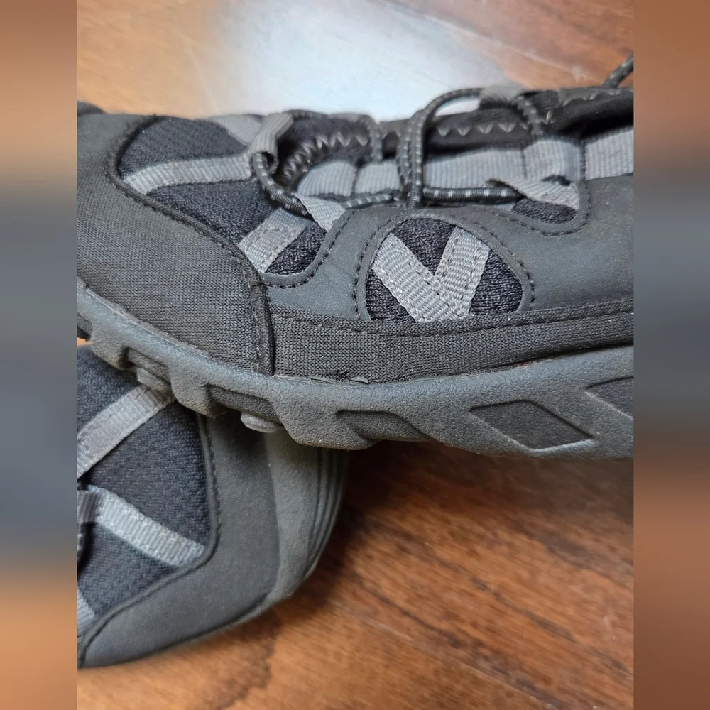 Merrell Hydro Cove Black Boys Water Sandals Size 2